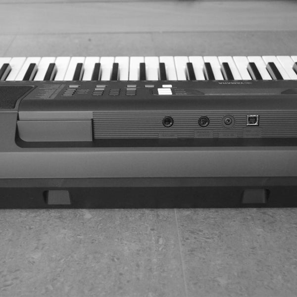 Yamaha PSR E373 61-Key Touch Sensitive Portable Piano Keyboard.